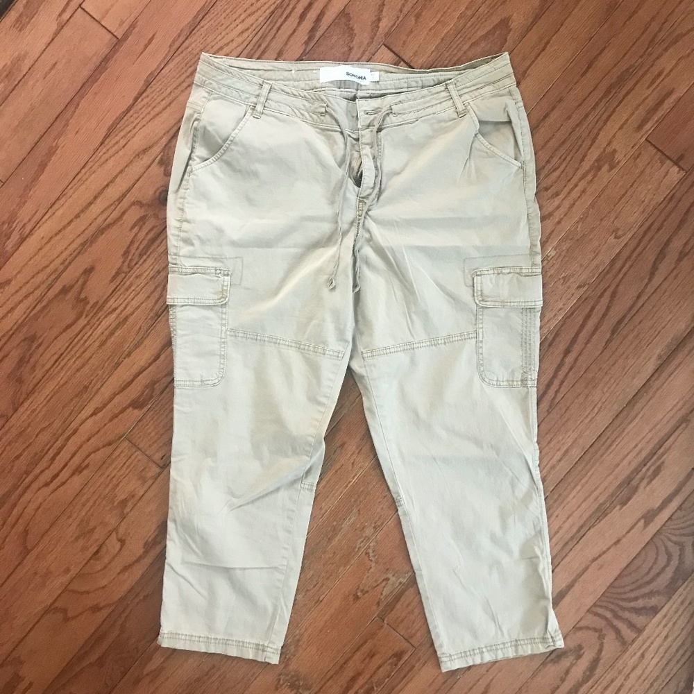 plus size 16 , Sonoma crop pants. only worn once